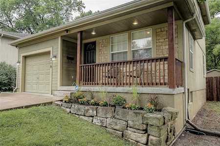 218 E 80th Terrace Kansas City, MO 64114
