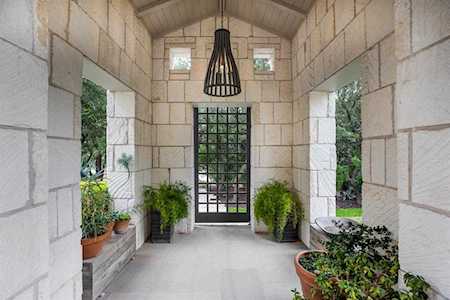 12533 Maidenhair Ln Austin, TX 78738