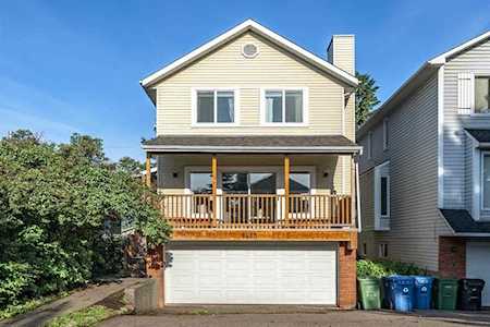 1415 1A St NW Calgary, AB T2M 2V4