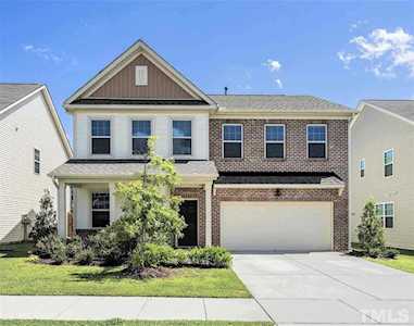 617 Stapleford Lane Fuquay Varina, NC 27526