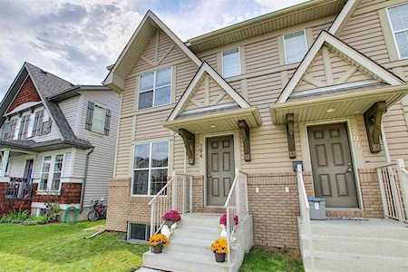 194 Elgin Meadows Park SE Calgary, AB T2Z 1B5