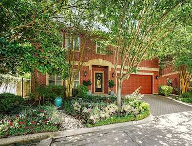 13 Foxhall Crescent Drive Sugar Land, TX 77479