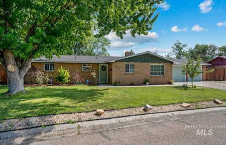 3805 W Pasadena Dr Boise, ID 83705