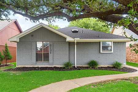 2121 Cordoba Drive Carrollton, TX 75006