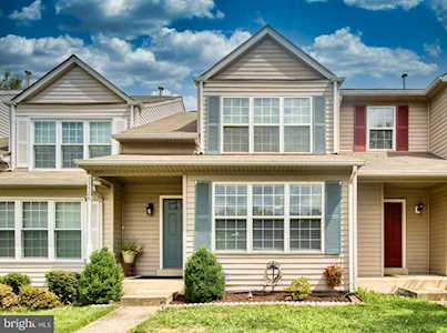 13528 Mallard Watch Way Clifton, VA 20124