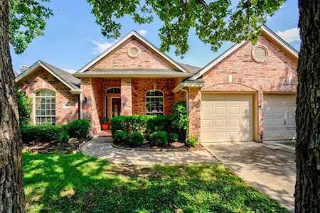 2211 Post Oak Circle Corinth, TX 76210