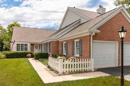 504 Lewis Isle Ln Prospect Heights, IL 60070