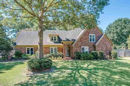 9035 Lansdowne Ln Germantown, TN 38139