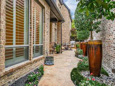 37 Glistening Pond Drive Frisco, TX 75034
