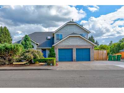 12550 SW Edgewater Ct Tigard, OR 97223