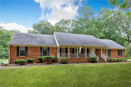3408 W Landing Dr Chesapeake, VA 23322