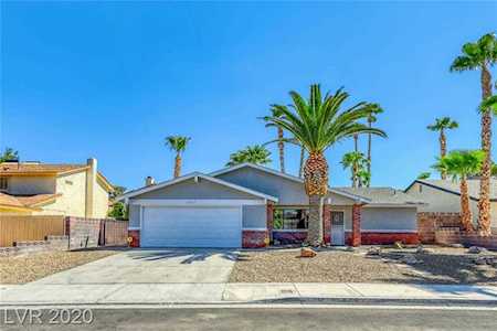 2215 Marlboro Dr Henderson, NV 89014