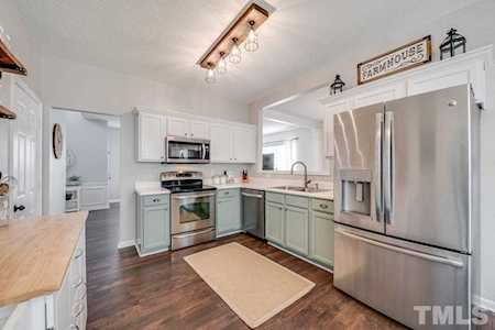 307 Piney Woods Lane Apex, NC 27502