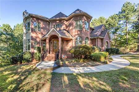 145 Summerwind Dr Mooresville, NC 28117