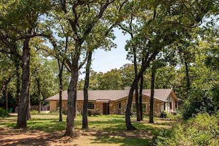 7815 Rendon Oaks Drive Burleson, TX 76028