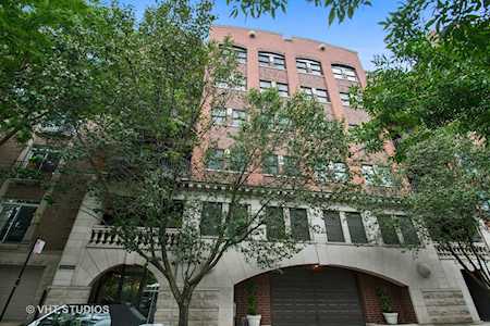1426 N Orleans St #302 Chicago, IL 60610