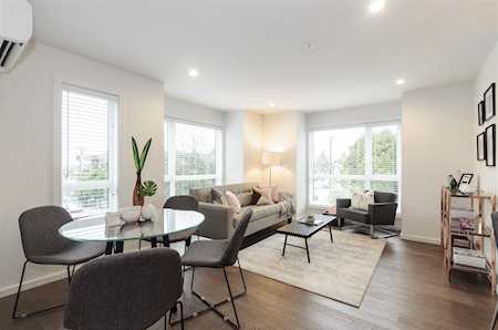 985 W 70th Avenue Vancouver, BC V6P 0G3