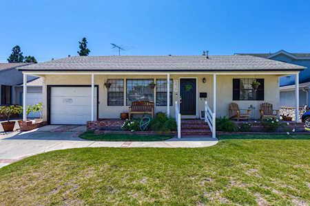 5439 Pimenta Avenue Lakewood, CA 90712