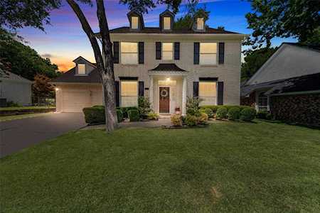 2604 Valley Creek Trail Mckinney, TX 75072