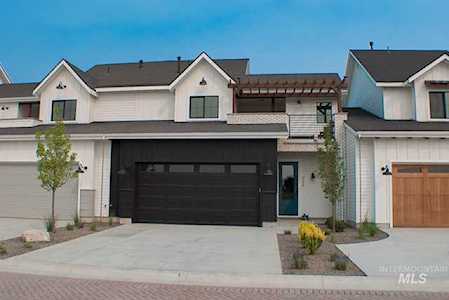4194 W Lovegood Lane Meridian, ID 83646