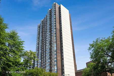 525 W Hawthorne Place #2408 Chicago, IL 60657