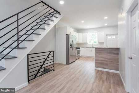 2729 Oakford St Philadelphia, PA 19146