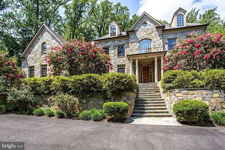 7449 Dulany Dr Mclean, VA 22101