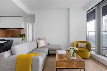 1480 Howe Street #2506 Vancouver, BC V6Z 0G5