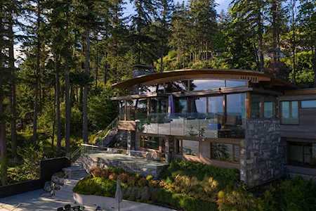 3751 Sunset Lane West Vancouver, BC V7V 0A9