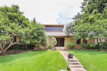 9659 Whitehurst Drive Dallas, TX 75243