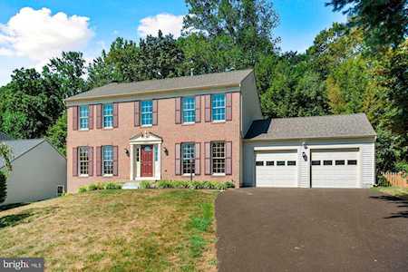 11824 Troika Ct Woodbridge, VA 22192