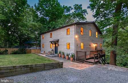 30 Hayward Ct Takoma Park, MD 20912