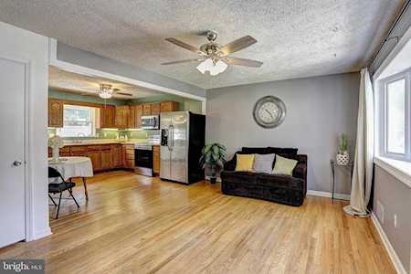 305 Mary Lou Ave Glen Burnie, MD 21060