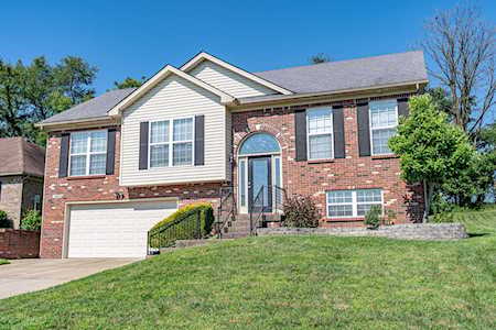 396 Oakview Dr Shelbyville, KY 40065