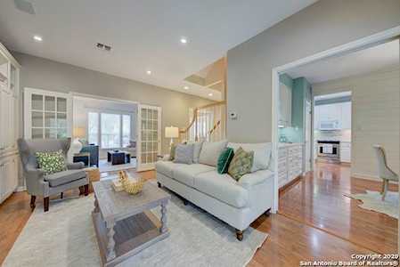908 Tuxedo Alamo Heights, TX 78209