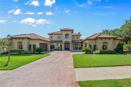 302 Black Wolf Run Lakeway, TX 78738