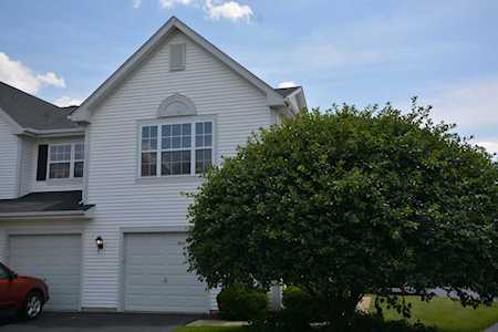 2463 Dickens Dr #2463 Aurora, IL 60503