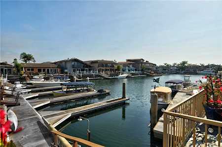 4082 Figaro Circle Huntington Beach, CA 92649