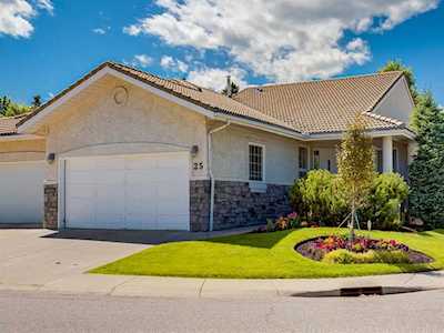 25 Pump Hill Landing SW Calgary, AB T2V 5C1