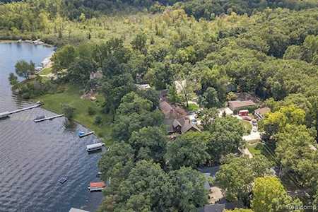 5262 Gallagher Blvd Hamburg Twp, MI 48189