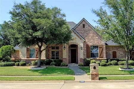 8201 Regency Drive North Richland Hills, TX 76182