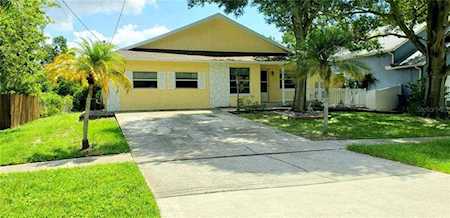 505 Devonshire St Oldsmar, FL 34677