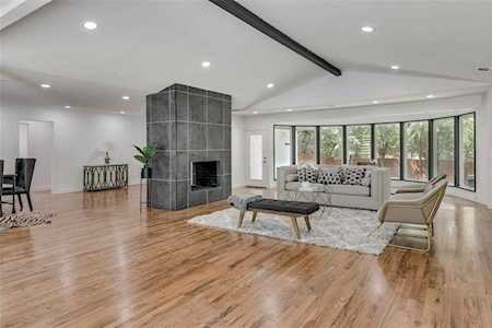 7227 Joyce Way Dallas, TX 75225