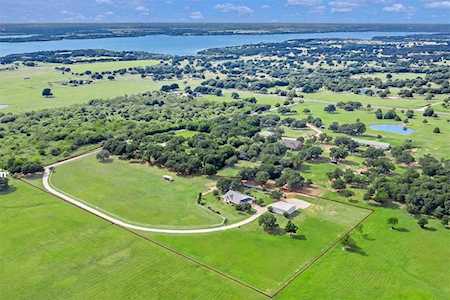 282 County Road 251 Valley View, TX 76272