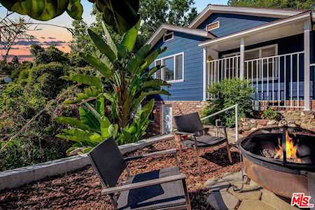 1521 Kemper Street Los Angeles, CA 90065