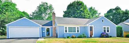38 Massasoit Ave Barrington, RI 02806