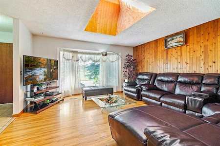 132 Pinegreen Close NE Calgary, AB T1Y 1W2