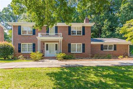 2329 Fairoaks Rd Decatur, GA 30033