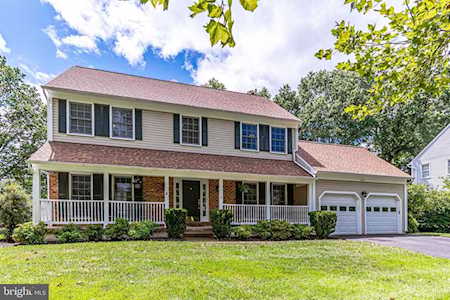 6326 Hidden Canyon Rd Centreville, VA 20120