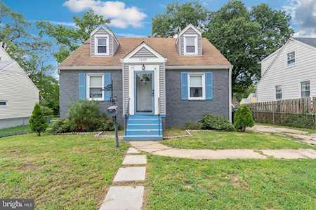 5820 33rd Ave Hyattsville, MD 20782